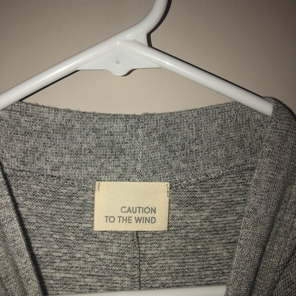 Caution to the wind top - Picture 1 of 2